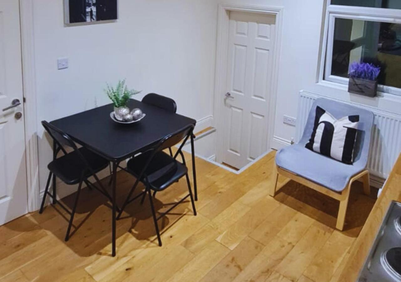 Modern 2 Bedroom Apartment In Peckham Лондон Екстериор снимка