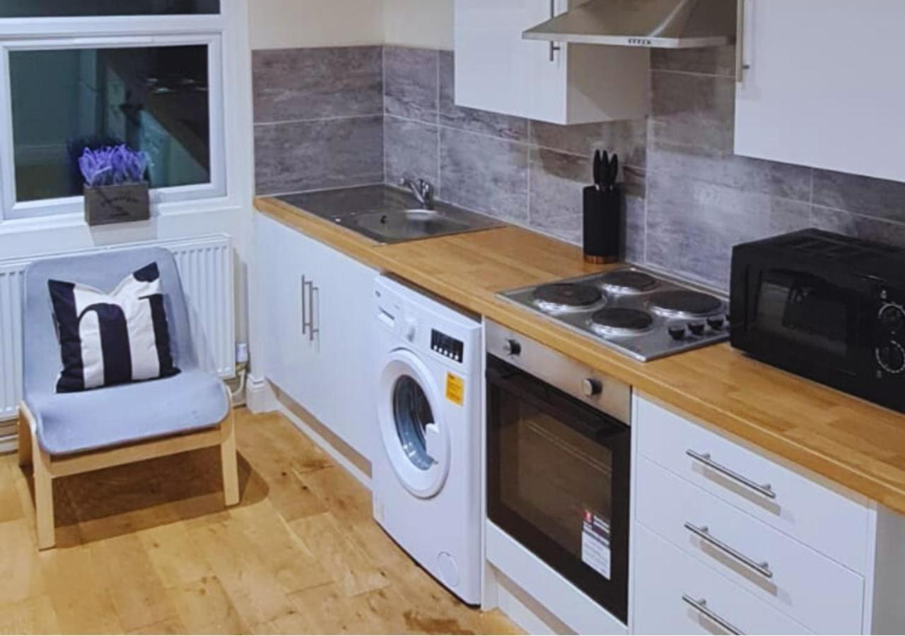 Modern 2 Bedroom Apartment In Peckham Лондон Екстериор снимка